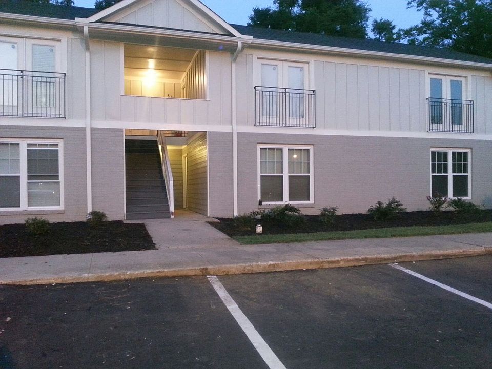 1st image of 102 N State St APT 205