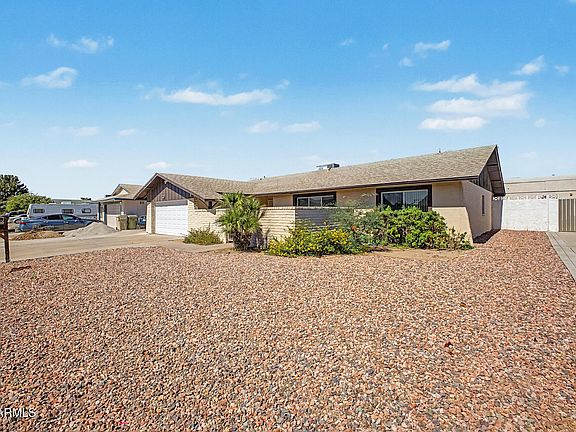 2nd image of 13825 N 52ND Avenue