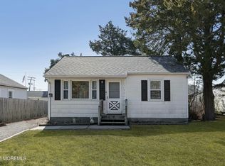 135 Division St, Toms River, NJ 08753