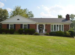 902 Iola Rd, Louisville, KY 40207