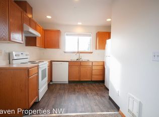 115 W Casino Rd #G, Everett, WA 98204