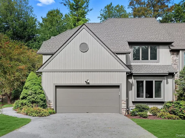 8 Persimmon Lane, White Plains, NY 10605