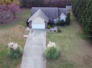 2021 Jarrett Farm Rd, Newton, NC 28658