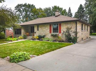 1239 Division St, Green Bay, WI 54303