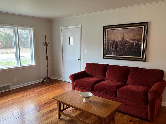 Front formal living room
