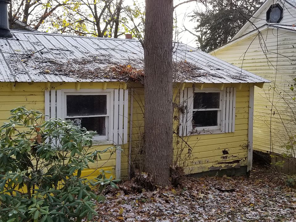 20 Oak St, Niverville, NY 12130 Zillow