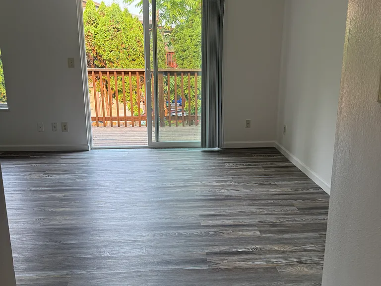 13460 SW Allen Blvd #5 — Photo 5