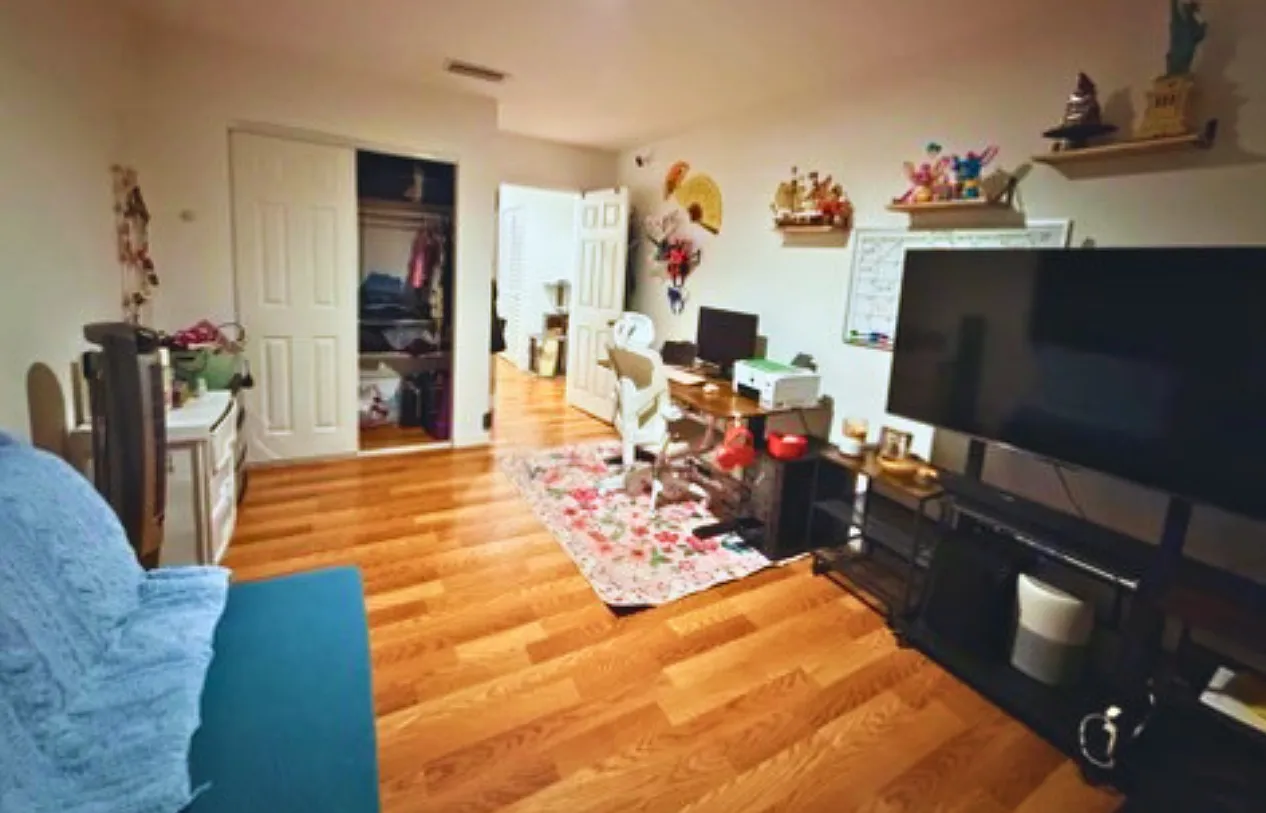 2 bed, $1,600 — Photo 2
