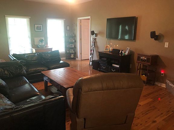 4th image of 138 Chickasaw Dr