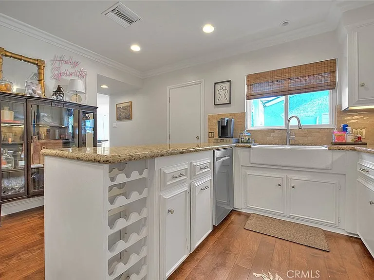 6505 W 84th St — Photo 11