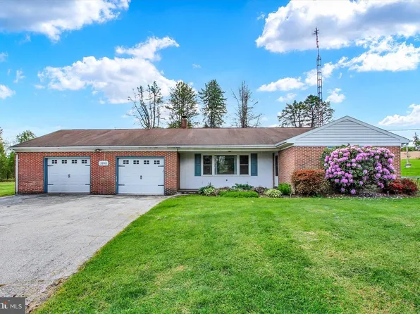 5840 York Rd, Spring Grove, PA 17362