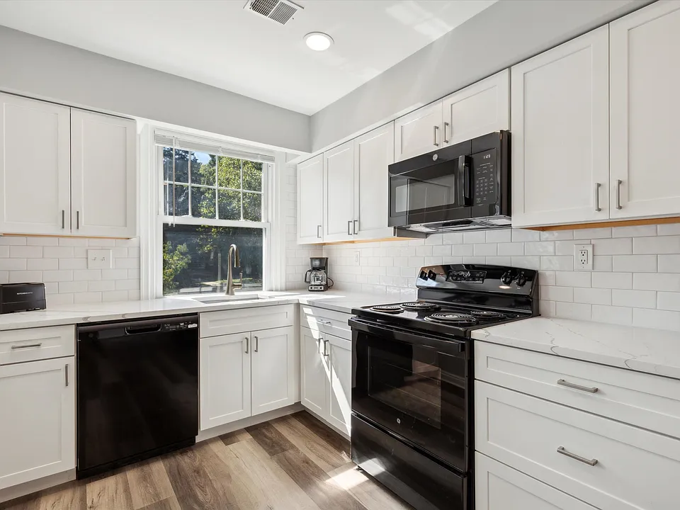 500 E Lancaster Ave #129D