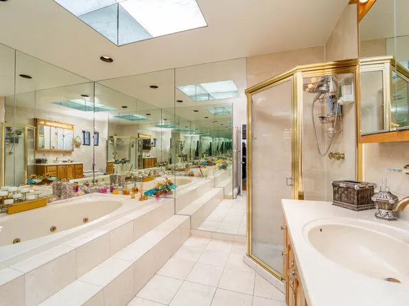 5-09 Julius Road image 14 of 26