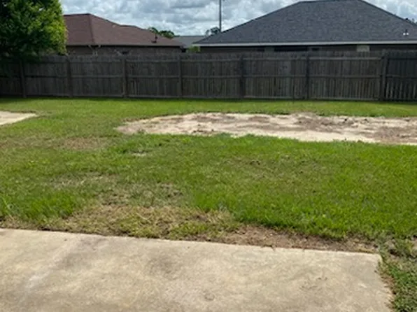 1708 Maplewood St, Deridder, LA 70634