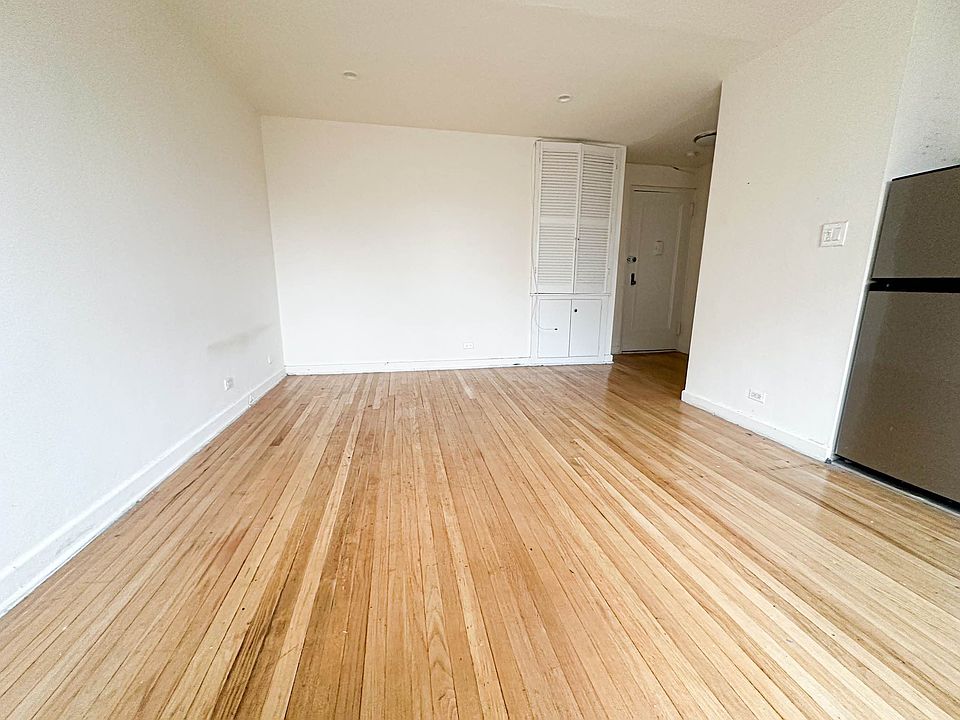 2nd image of 7281 113th St APT 6H