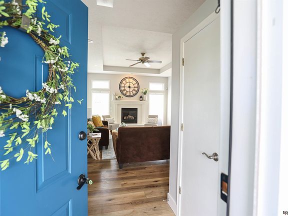 4th image of 15105 Marseille Ave