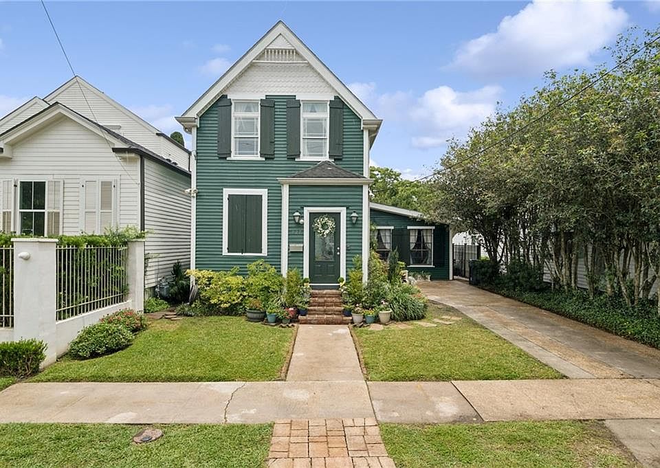 1st image of 827 Calhoun St