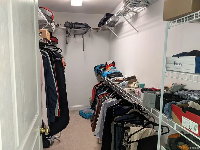 200 Charleston Ln — Photo 22