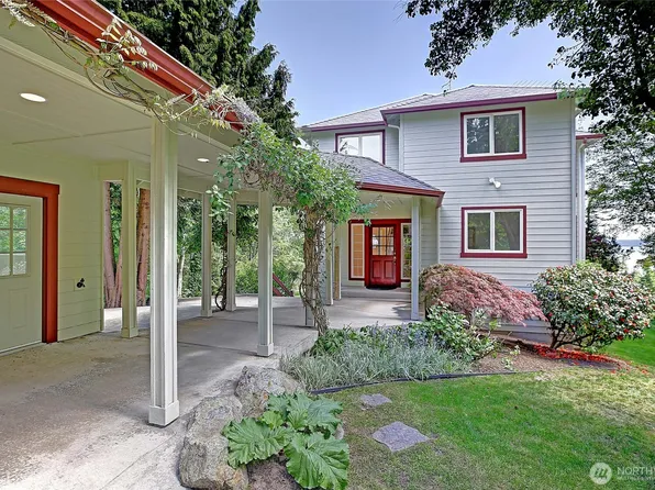 955 Michael Way, Camano Island, WA 98282
