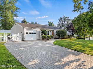 3 Moak Dr, Hazlet, NJ 07730