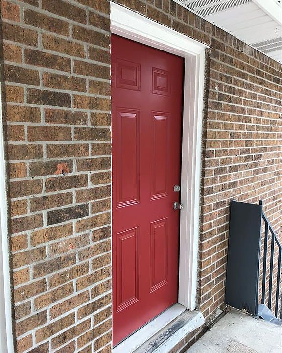 1st image of 1020 N Main St #11