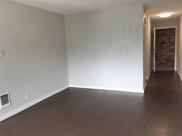 565 N Rosa Parks Way — Photo 18