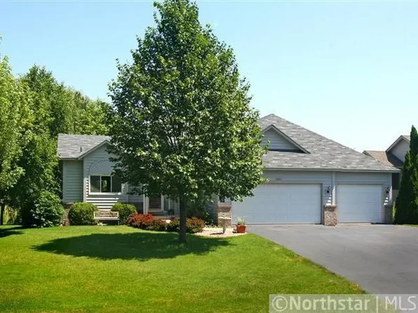 14801 Oakborough Dr, Savage, MN 55378