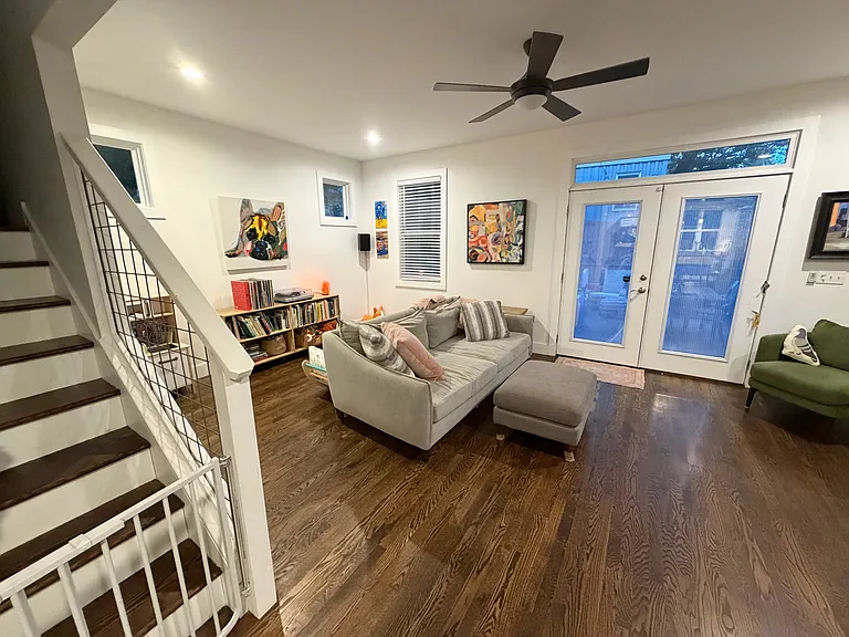 10 Lawndale Ave — Photo 5