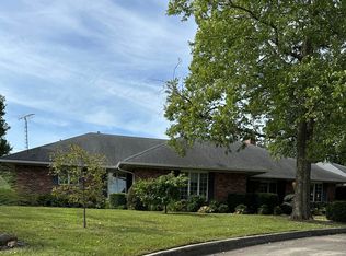 110 E Highlander St, Marshall, MO 65340