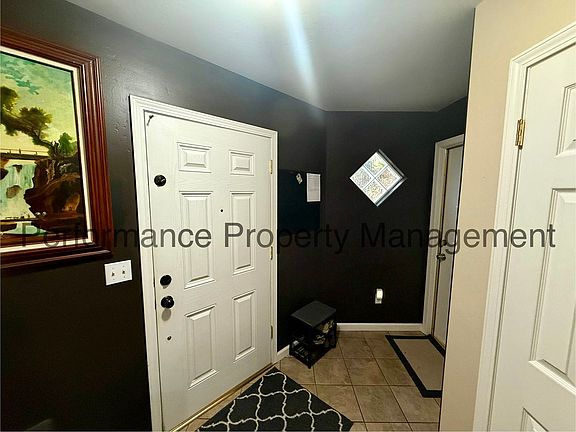 2nd image of 4000 Viverone Ln