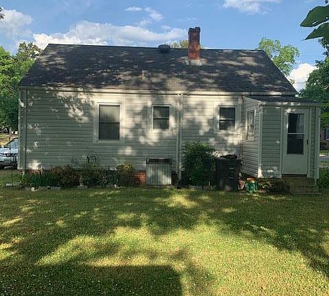 4th image of 504 Tillar St