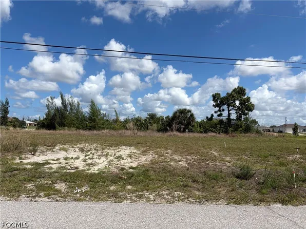 2011 NW 17th St, Cape Coral, FL 33993