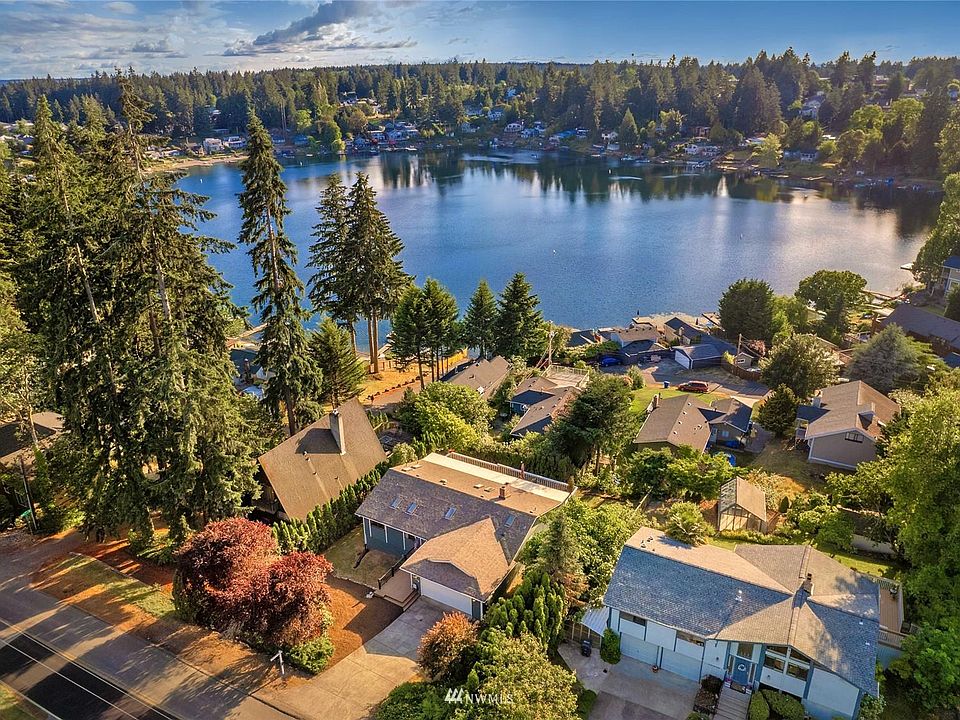 1st image of 10218 Lake Louise Dr SW