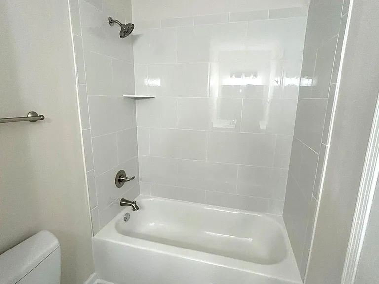 509 Heritage Ct — Photo 12