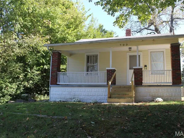 703 Fairview Ave, Alton, IL 62002