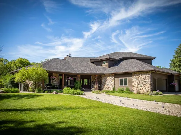 4355 N Rivers Edge Dr, Janesville, WI 53548