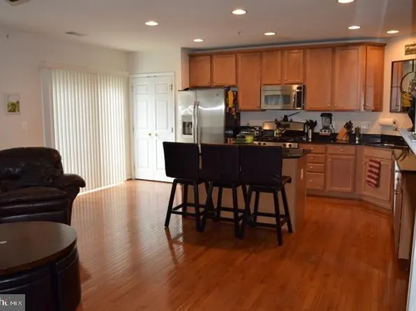 4707 Eggleston Ter #112, Fairfax, VA 22030