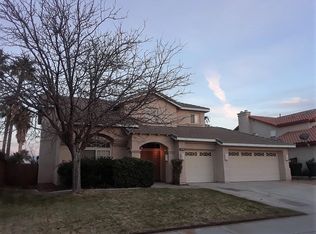 12481 Santiago Dr, Victorville, CA 92392