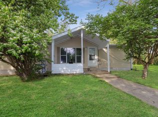 531 Robertson Rd, Felicity, OH 45120