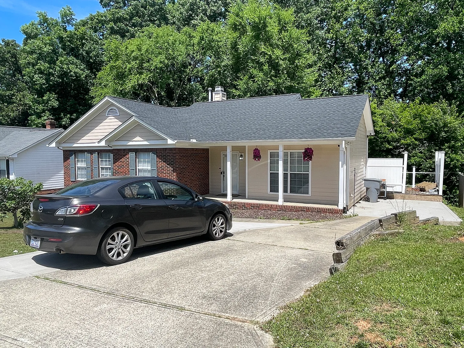 3 bed, 1338 sqft, $2,050 — Photo 3