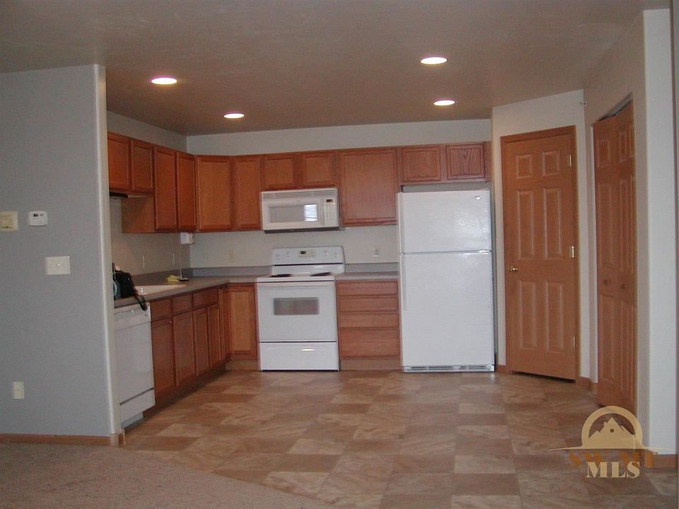 1st image of 61 N Shore Dr APT 8