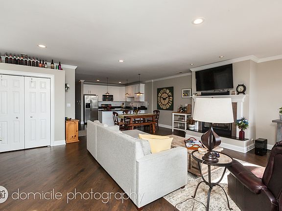 4th image of 1712 W North Ave APT 4