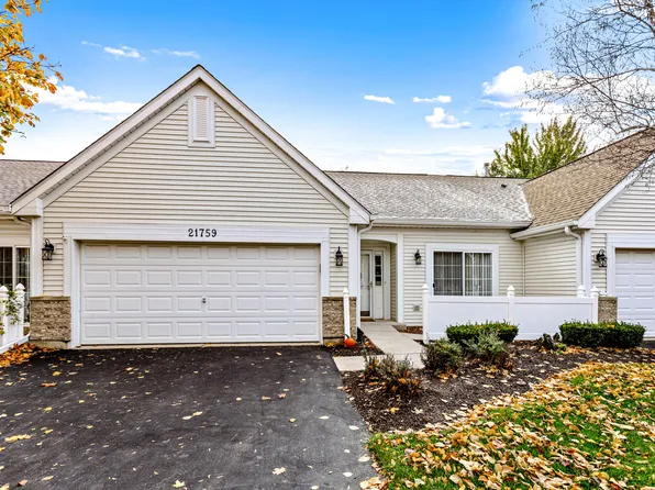 21759 W Empress Ln, Plainfield, IL 60544