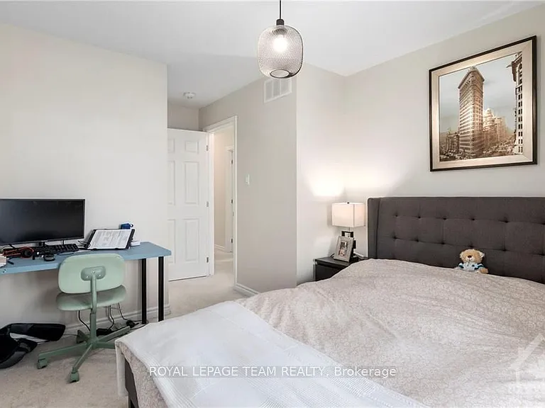 2254 Watercolours Way — Photo 8