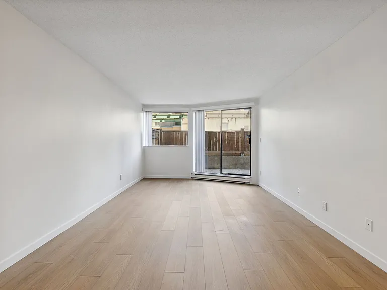 1045 Haro St — Photo 48