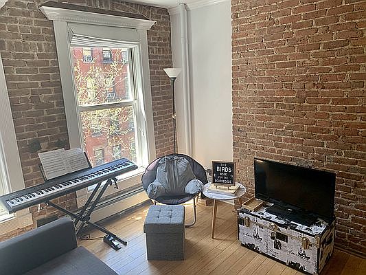 2nd image of 425 E 73rd St APT 4fw