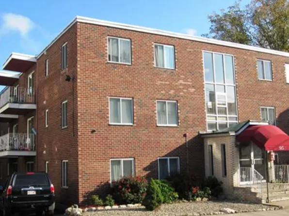 95 Clifton St APT 204, Malden, MA 02148