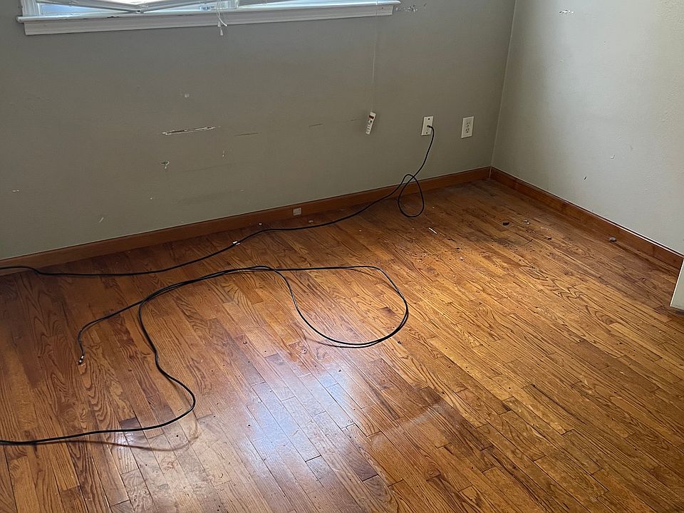 2nd image of 8415 Park Ave