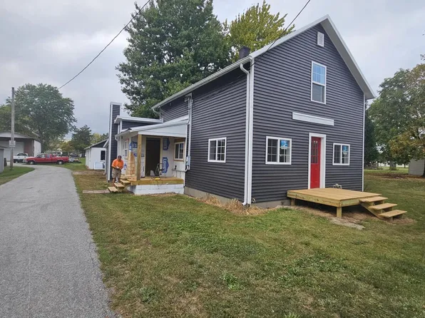 121 Pioneer St, Dunkirk, OH 45836