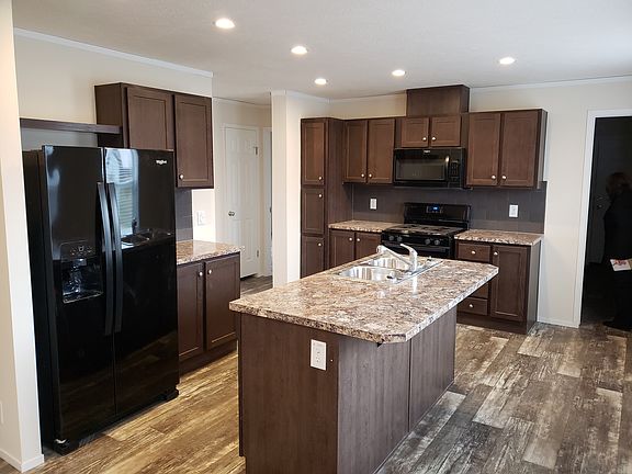 2nd image of 4359 Dogwood Blvd #492